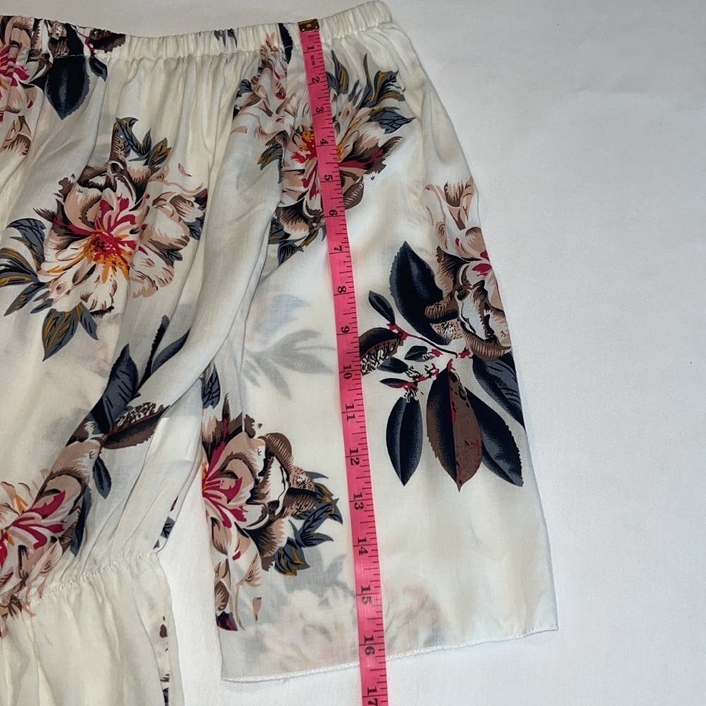HIBLUCO Off Shoulder top • Size Small • Floral Print - Picture 6 of 11